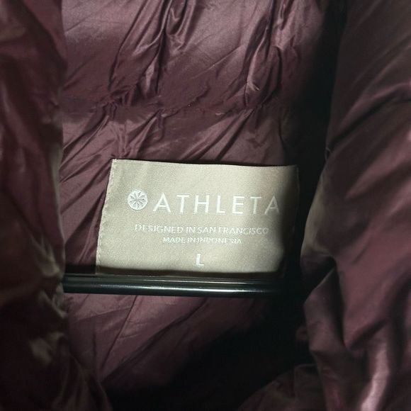 Athleta Haven Down Puffer Oversized Vest Hooded Burgundy - Picture 5 of 5